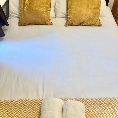 Stepney Green Holiday Apartment Londra Esterno foto