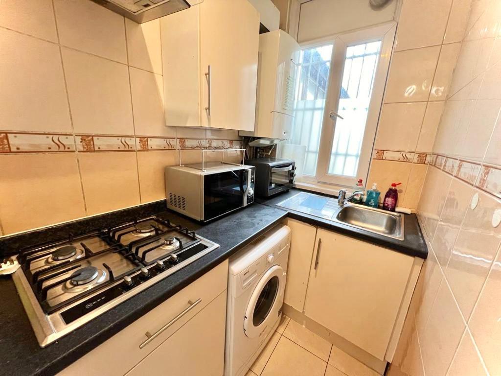 Stepney Green Holiday Apartment Londra Esterno foto